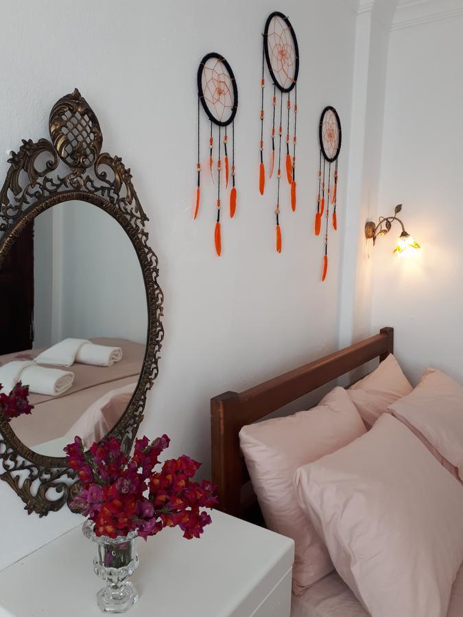 Bozcaada Boutique Bed & Breakfast Exterior photo