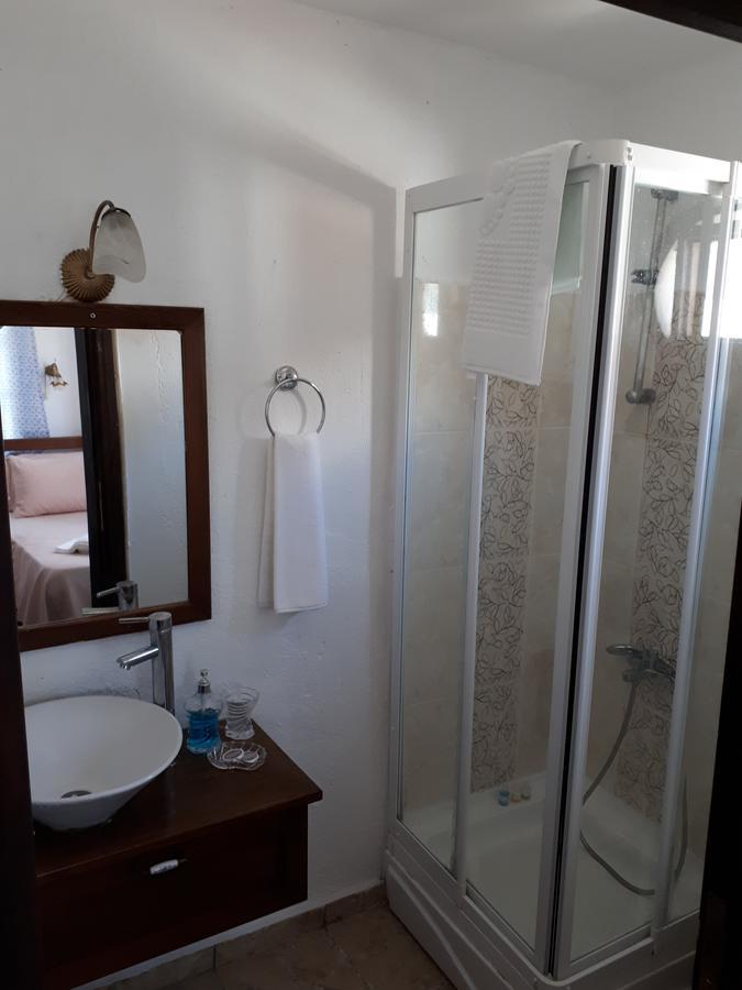 Bozcaada Boutique Bed & Breakfast Exterior photo