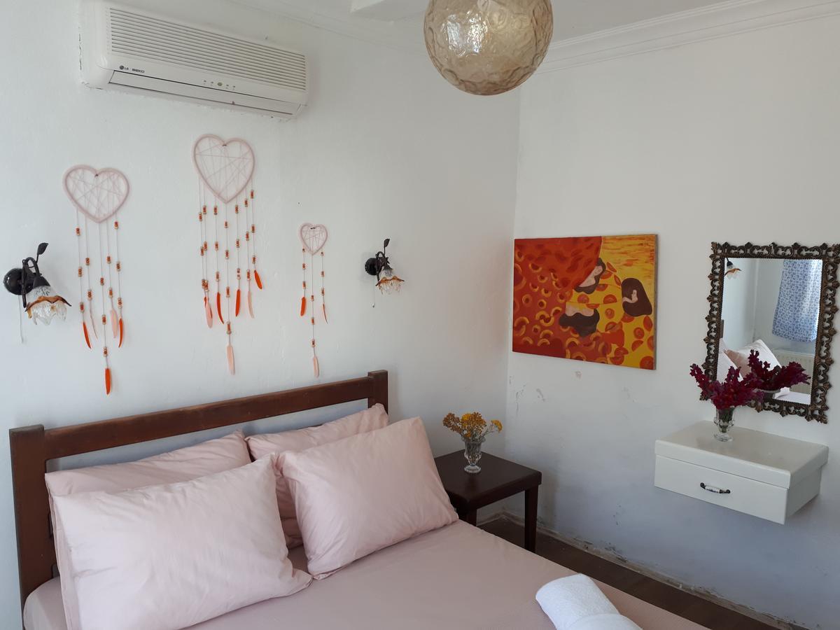 Bozcaada Boutique Bed & Breakfast Exterior photo