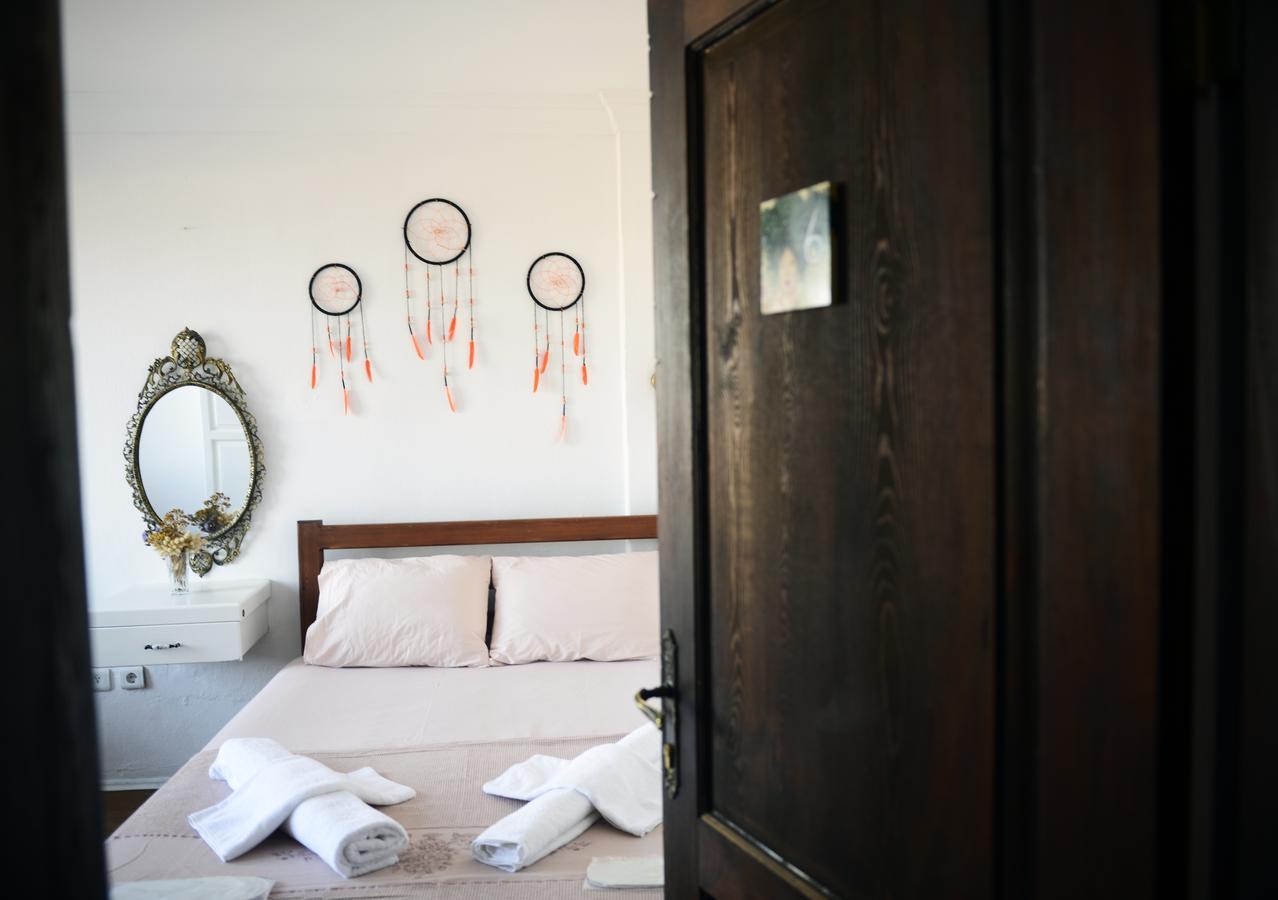 Bozcaada Boutique Bed & Breakfast Exterior photo