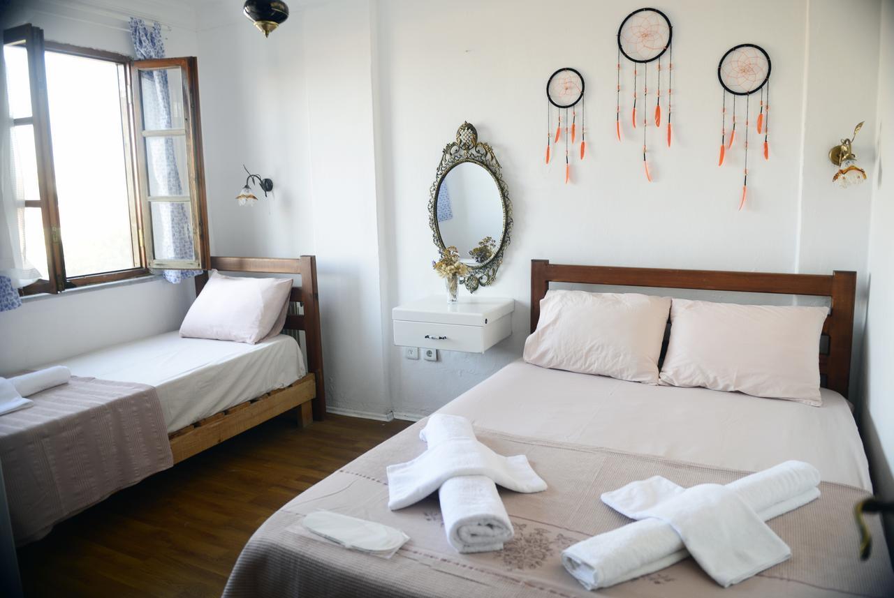 Bozcaada Boutique Bed & Breakfast Exterior photo
