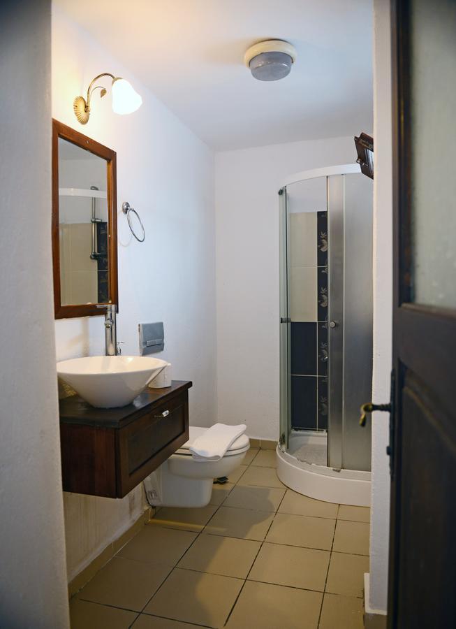 Bozcaada Boutique Bed & Breakfast Exterior photo