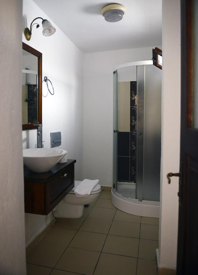 Bozcaada Boutique Bed & Breakfast Exterior photo